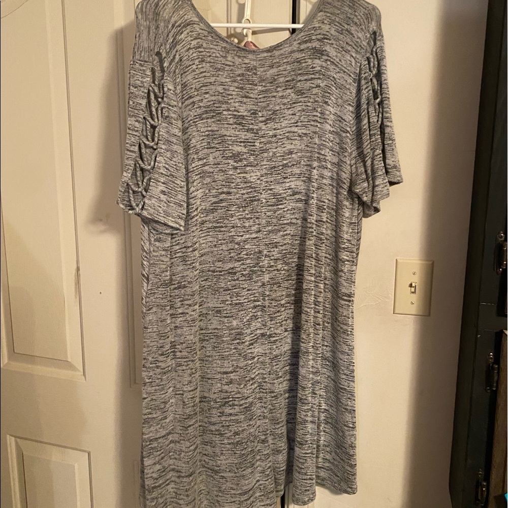 SJS dress size 2x.